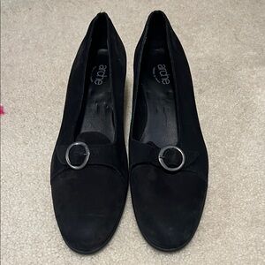 Arche Black Hindy Suede Pumps Size 38 1/2 Gently used